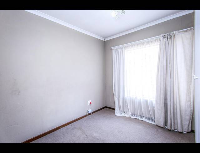 3 BEDROOM TOWNHOUSE TO LET IN HONEYPARK